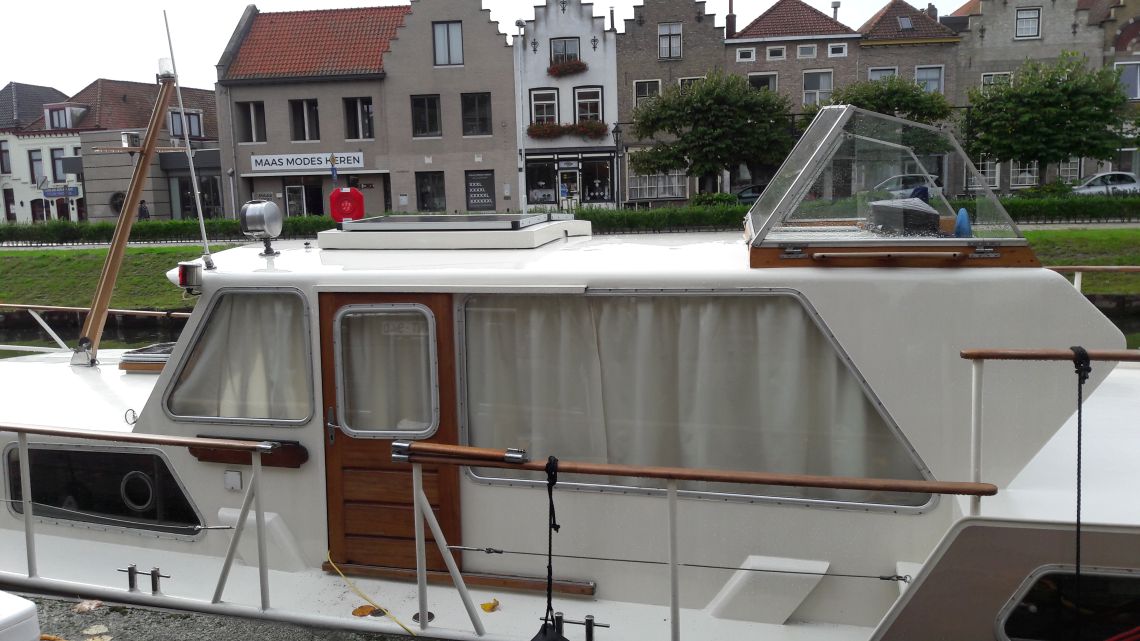 Bootkussens, kussens op maat, bootkussen bekleden, kussens boot, bootstoffering DD&B outdoor living