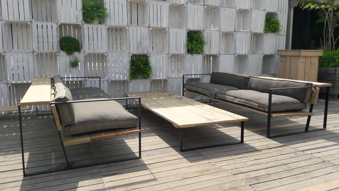 Kussens op maat, maatkussens, loungekussens, zitzakken, poefen DD&B outdoor living